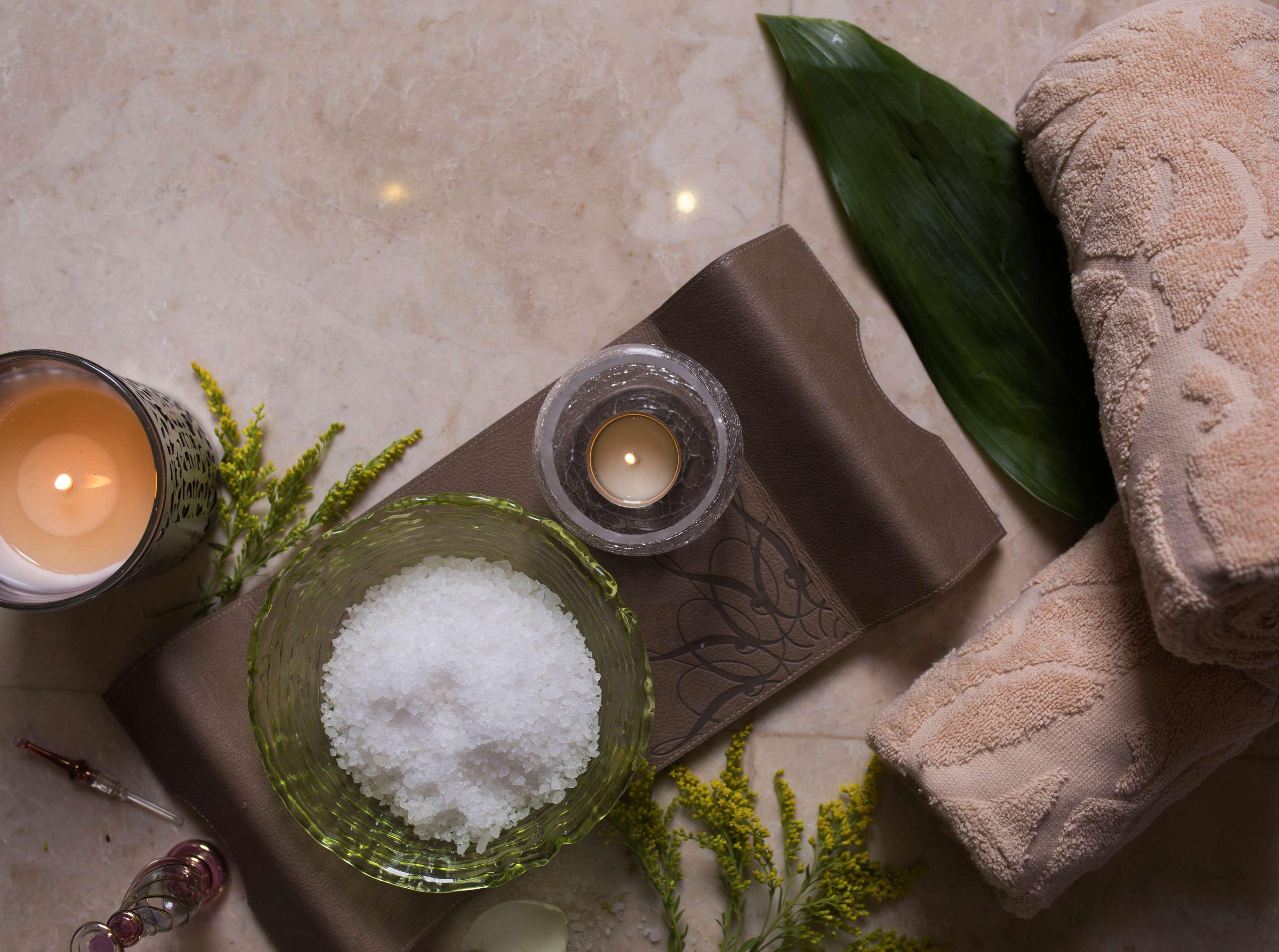 Royal Maxim Palace Kempinski קהיר מראה חיצוני תמונה A spa treatment