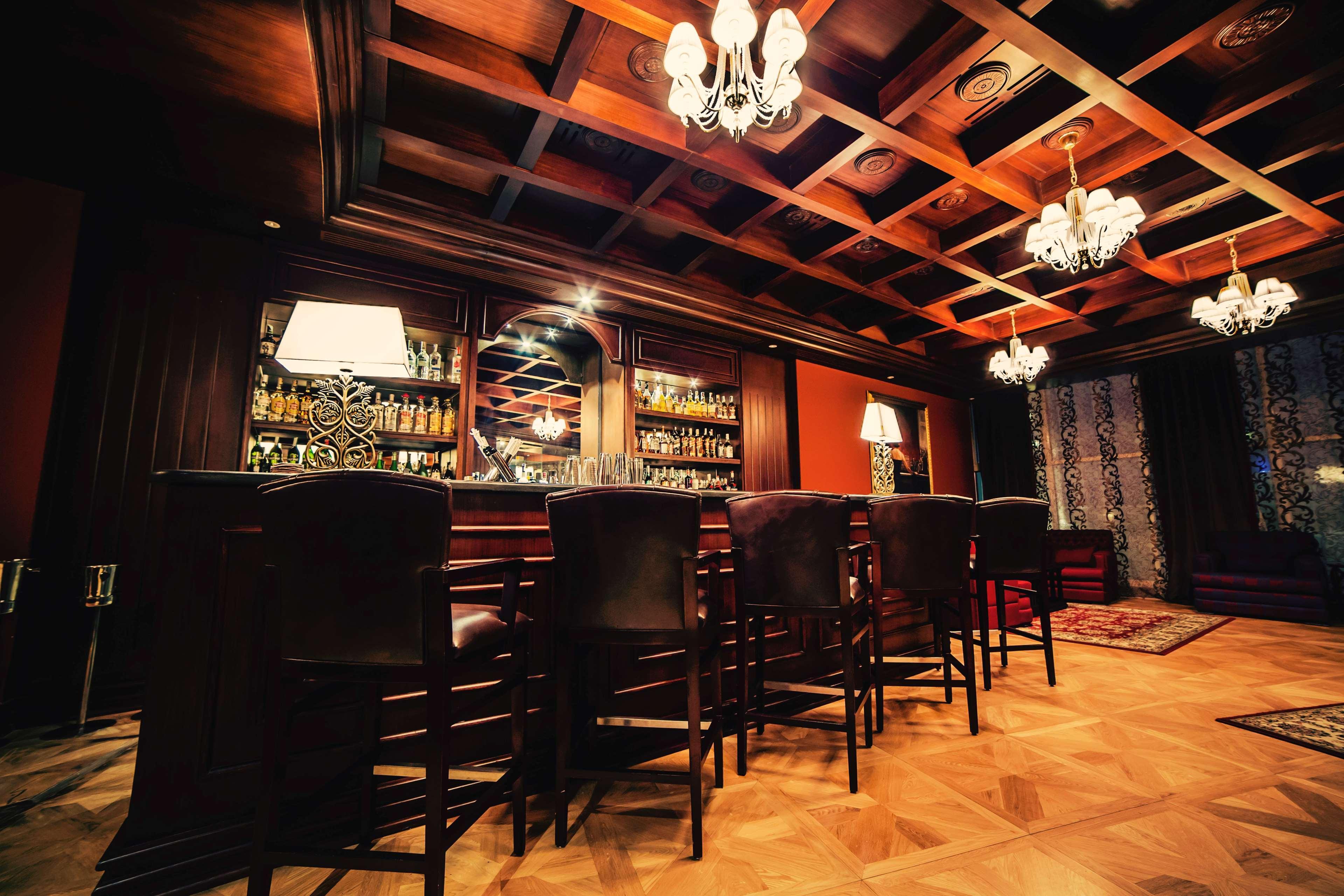 Royal Maxim Palace Kempinski קהיר מראה חיצוני תמונה The bar at the 21 Club